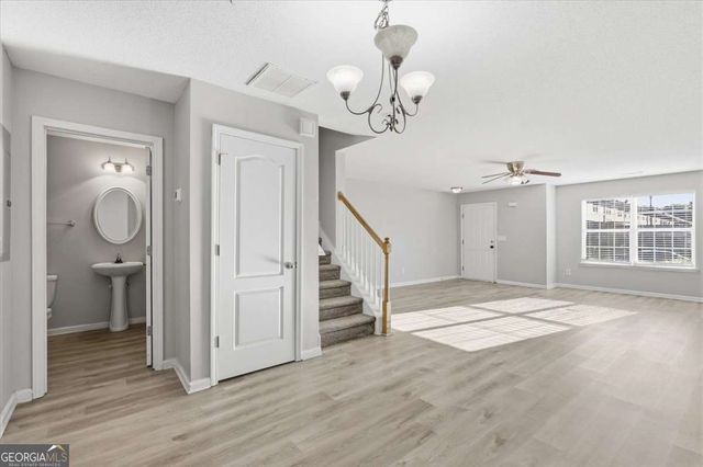 1732 Old Dogwood, Jonesboro, GA 30238