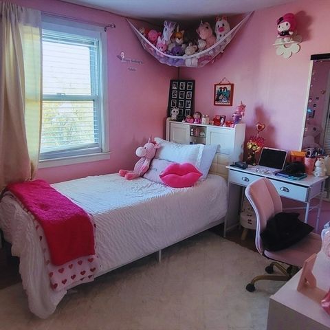 9 Summit Ave, Saugus, MA 01906