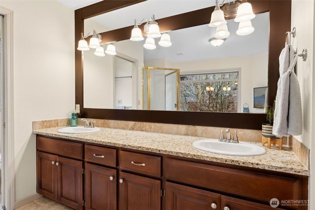 19301 4th Place SW, Normandy Park, WA 98166