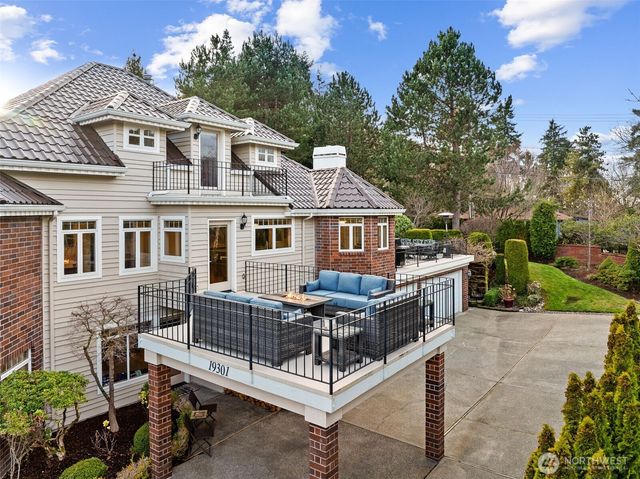 19301 4th Place SW, Normandy Park, WA 98166