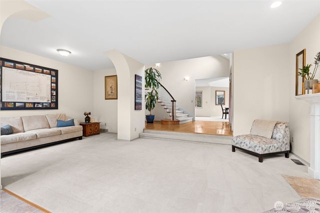 19301 4th Place SW, Normandy Park, WA 98166