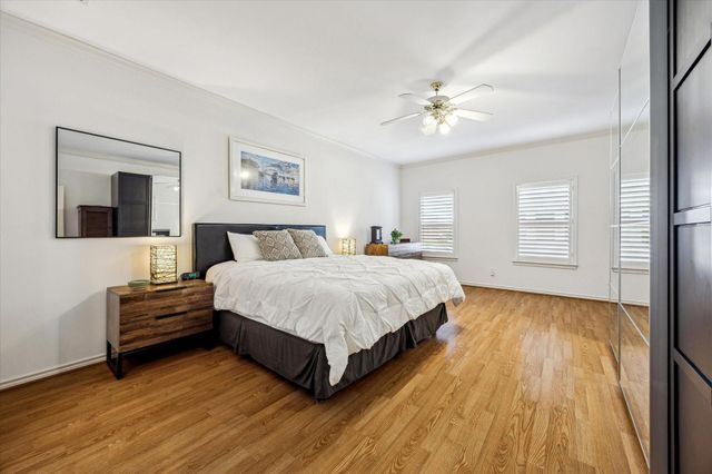 6837 Staffordshire Street, Houston, TX 77030