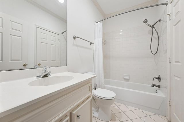 6837 Staffordshire Street, Houston, TX 77030