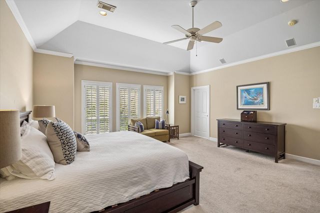 2426 Nantucket Drive B, Houston, TX 77057