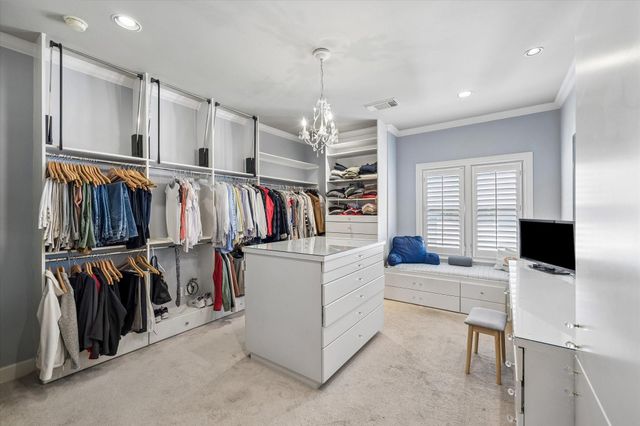 2426 Nantucket Drive B, Houston, TX 77057