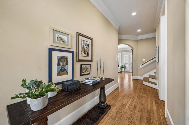 2426 Nantucket Drive B, Houston, TX 77057