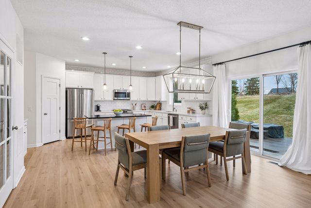 2430 Lacy Lane, Victoria, MN 55386