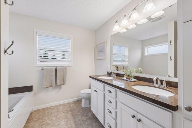 2430 Lacy Lane, Victoria, MN 55386