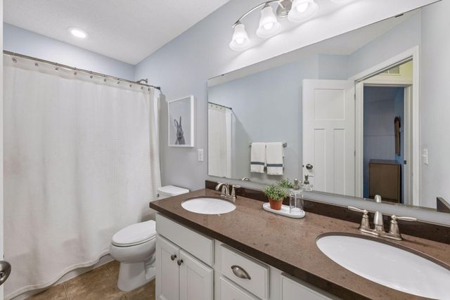 2430 Lacy Lane, Victoria, MN 55386