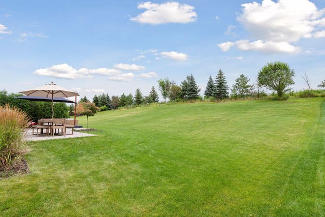 2430 Lacy Lane, Victoria, MN 55386