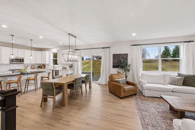2430 Lacy Lane, Victoria, MN 55386