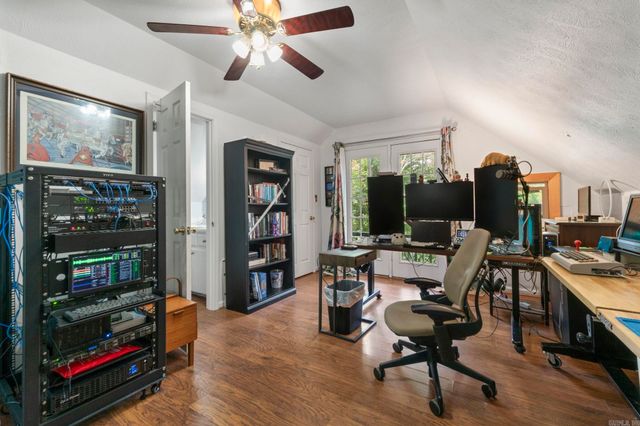 9A S Session Road, Conway, AR 72032