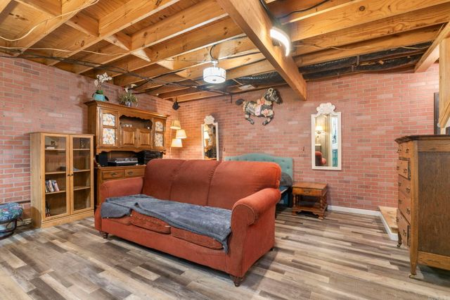 9A S Session Road, Conway, AR 72032