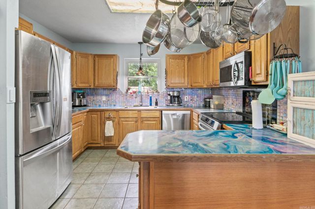 9A S Session Road, Conway, AR 72032