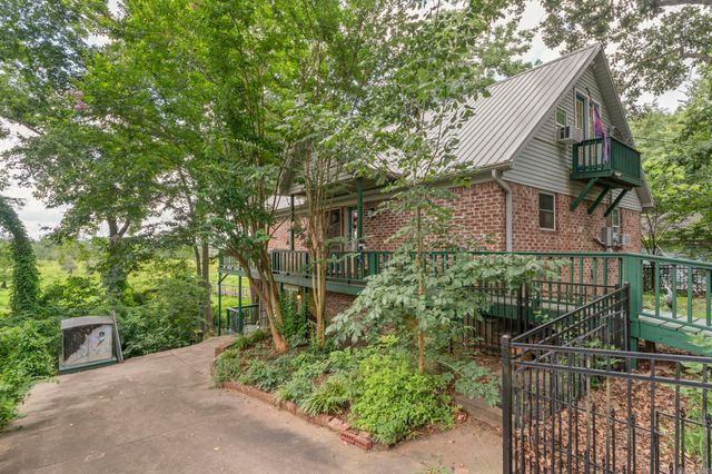 9A S Session Road, Conway, AR 72032