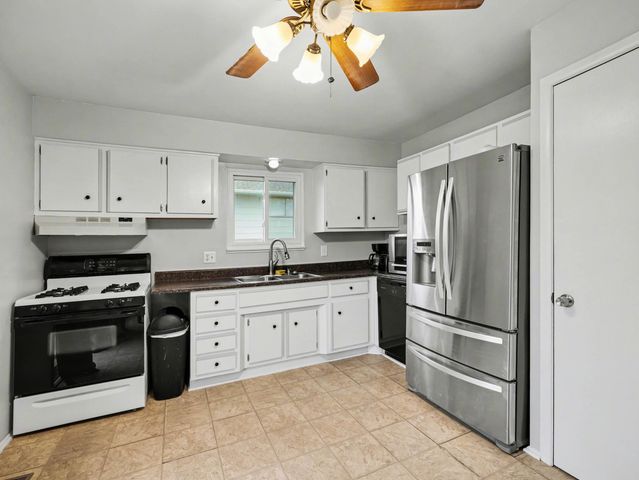 12217 Wheaton Drive, Sterling Heights City, MI 48313