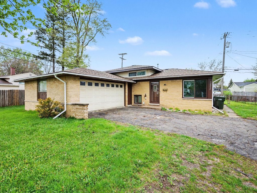 12217 Wheaton Drive, Sterling Heights City, MI 48313