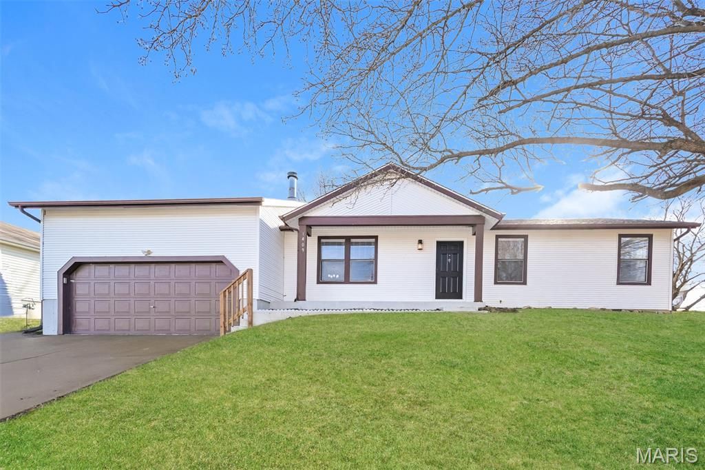 1409 Castle Mill Drive, Arnold, MO 63010