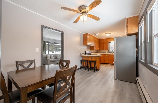 414 9th Street NE, Chisholm, MN 55719