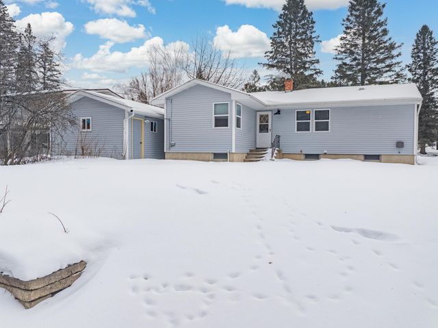 414 9th Street NE, Chisholm, MN 55719
