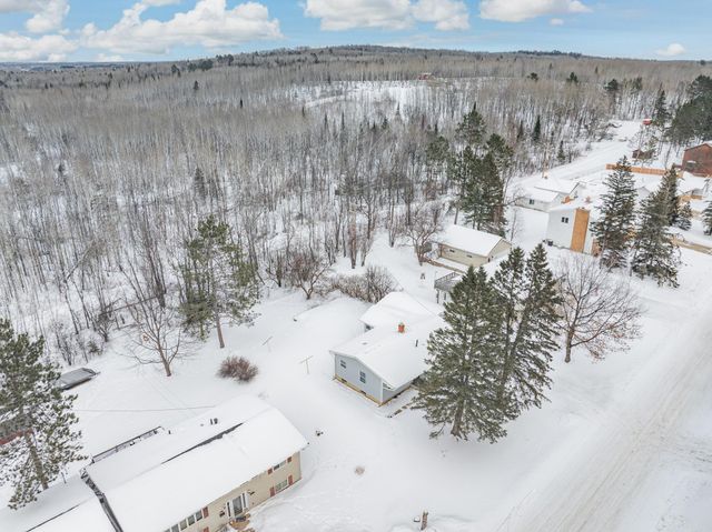 414 9th Street NE, Chisholm, MN 55719