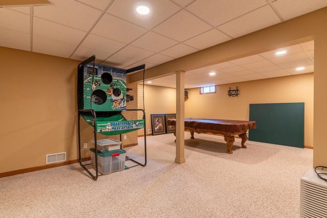 1825 PINE TREE COURT, Luxemburg, WI 54217