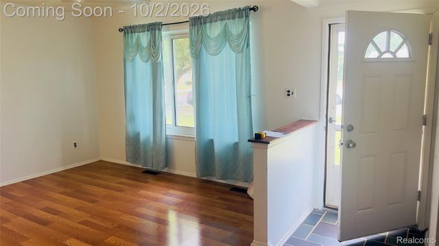 4224 Garrick Avenue, Warren, MI 48091