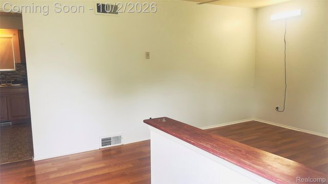 4224 Garrick Avenue, Warren, MI 48091