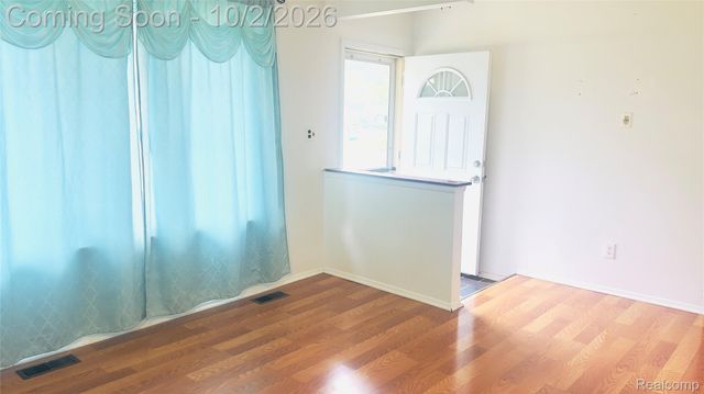 4224 Garrick Avenue, Warren, MI 48091