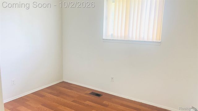 4224 Garrick Avenue, Warren, MI 48091