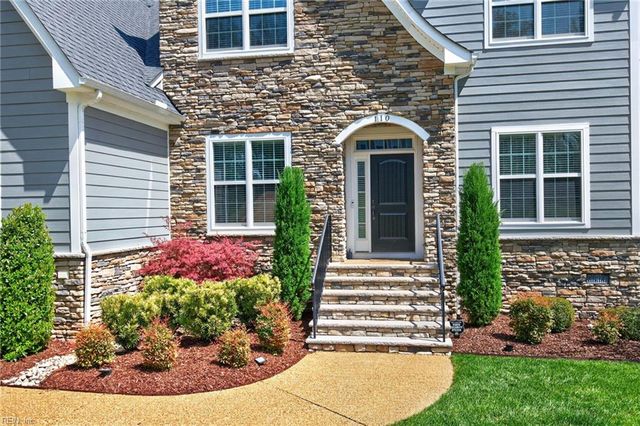 110 St Andrews, Smithfield, VA 23430