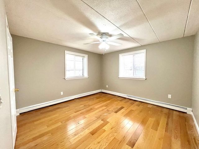 4 Hawes St 23, Revere, MA 02151