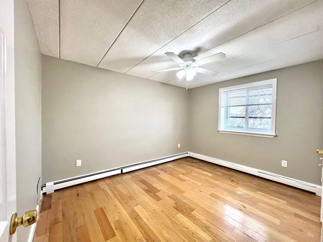 4 Hawes St 23, Revere, MA 02151