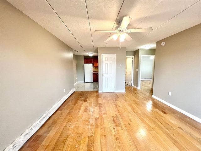 4 Hawes St 23, Revere, MA 02151