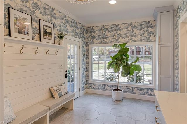 90 Evergreen Drive, Winston-salem, NC 27106