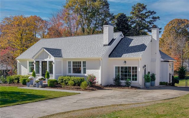 90 Evergreen Drive, Winston-salem, NC 27106