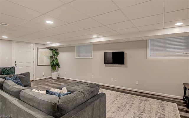 90 Evergreen Drive, Winston-salem, NC 27106