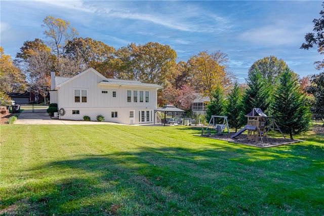 90 Evergreen Drive, Winston-salem, NC 27106