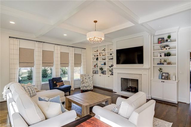 90 Evergreen Drive, Winston-salem, NC 27106