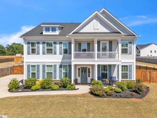 400 N Oak Crest Drive, Belton, SC 29627