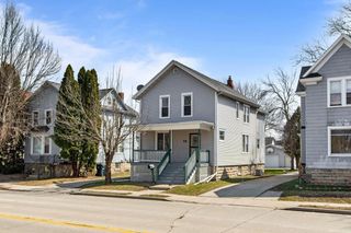 76 E JOHNSON STREET, Fond Du Lac, WI 54935
