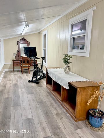 226 Pinewood Drive, Arapahoe, NC 28510