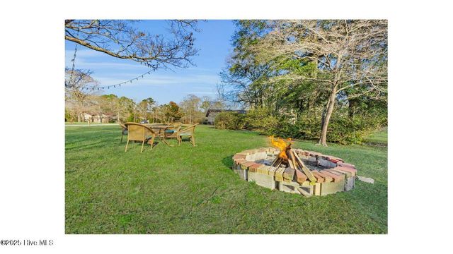 226 Pinewood Drive, Arapahoe, NC 28510