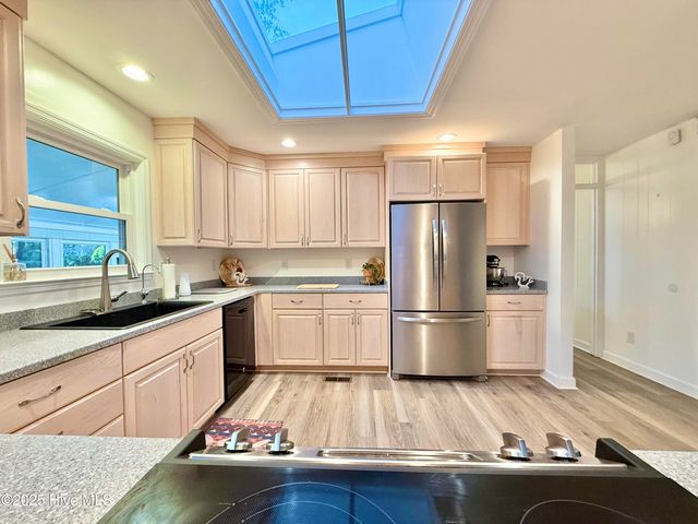 226 Pinewood Drive, Arapahoe, NC 28510