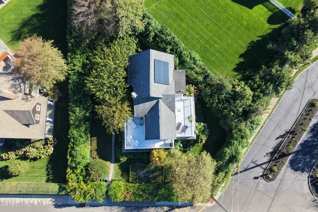 12 Valentine Street, Monmouth Beach, NJ 07750