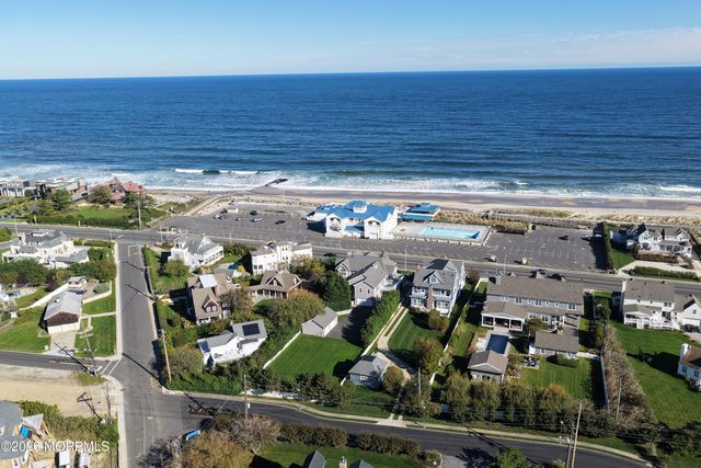 12 Valentine Street, Monmouth Beach, NJ 07750