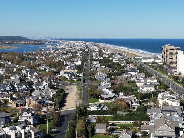12 Valentine Street, Monmouth Beach, NJ 07750