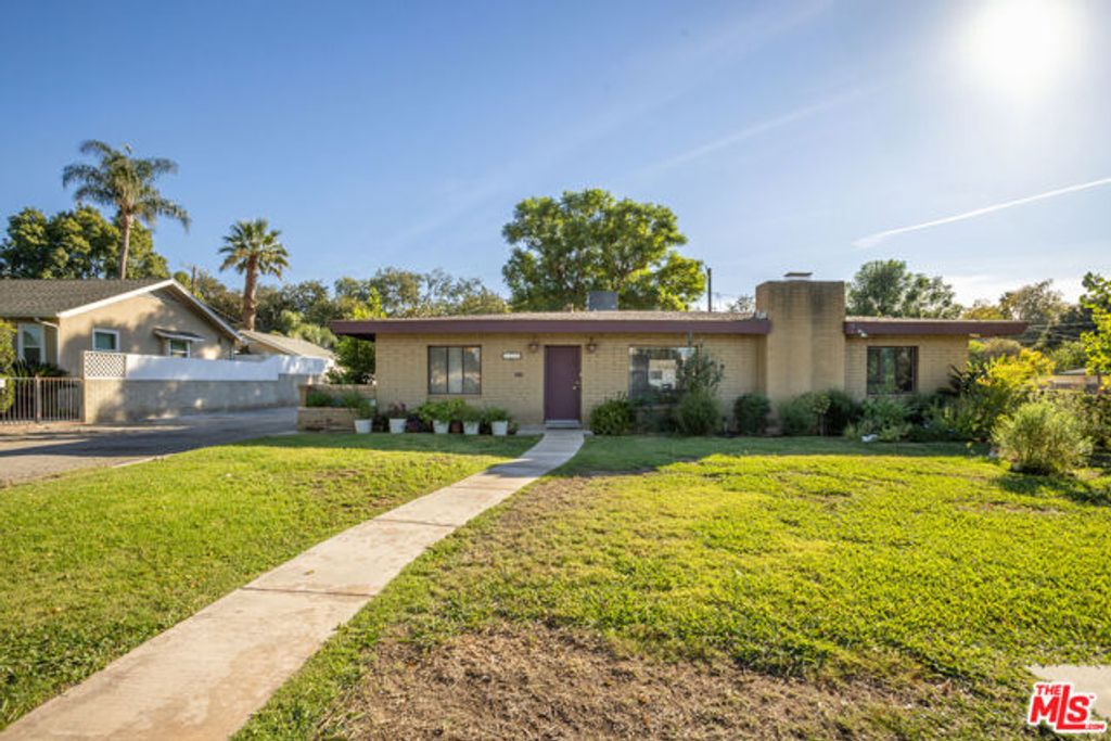 4620 Cover Street, Riverside, CA 92506