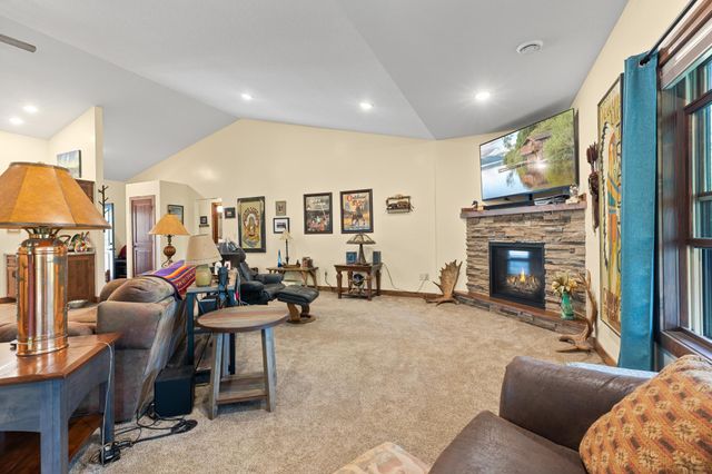 16605 Piper Lane, Brainerd, MN 56401