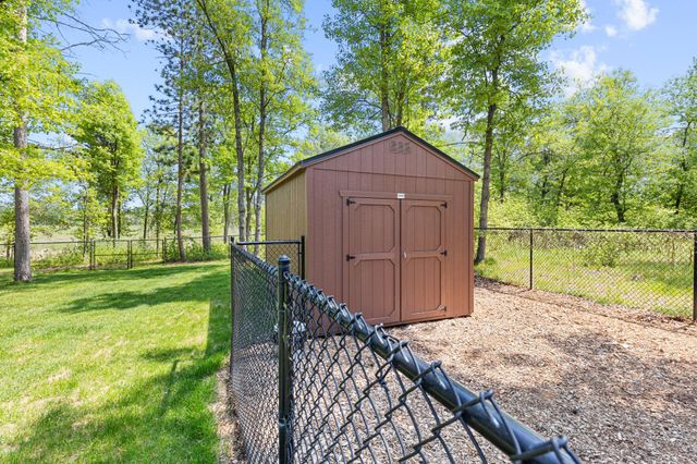 16605 Piper Lane, Brainerd, MN 56401